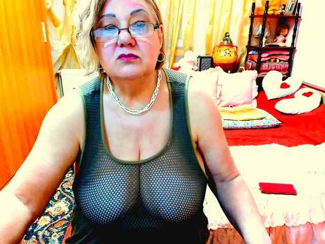 SeductiveMilf webcam