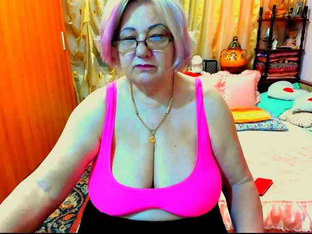 SeductiveMilf webcam