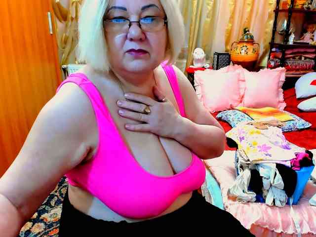 SeductiveMilf webcam