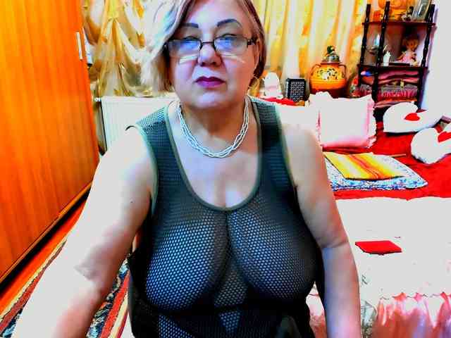 SeductiveMilf webcam