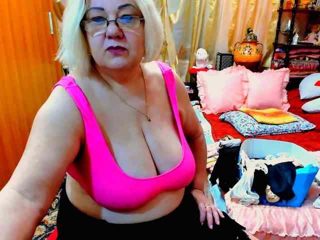 SeductiveMilf webcam