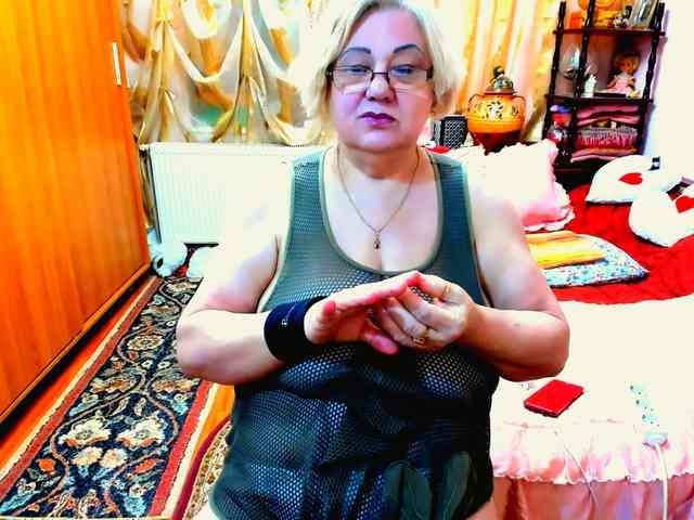 SeductiveMilf webcam