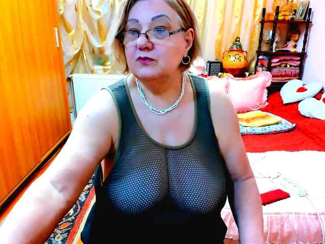 SeductiveMilf webcam