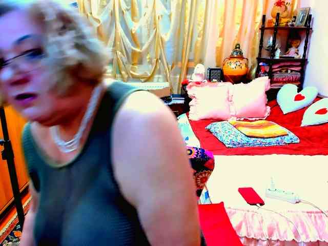 SeductiveMilf webcam