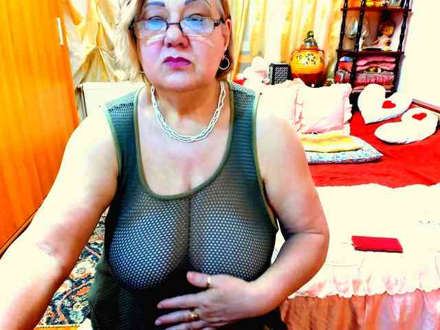 SeductiveMilf webcam