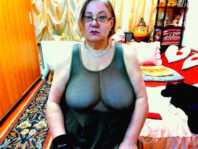 SeductiveMilf webcam