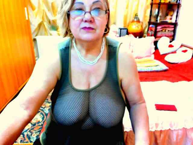SeductiveMilf webcam