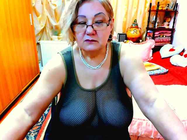 SeductiveMilf webcam