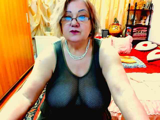 SeductiveMilf webcam