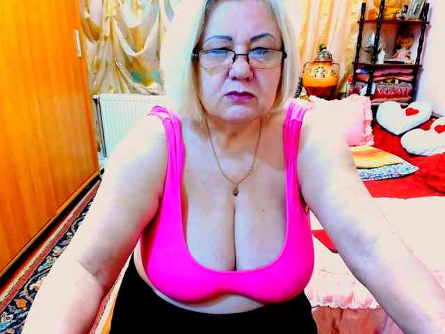SeductiveMilf webcam