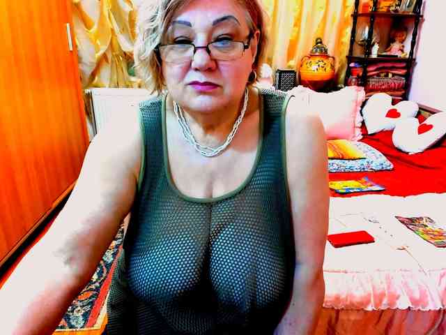 SeductiveMilf webcam