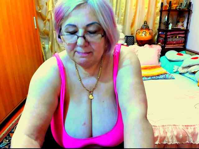 SeductiveMilf webcam