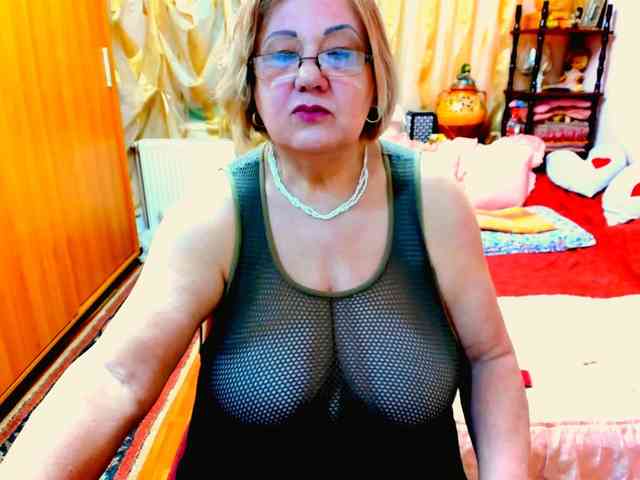 SeductiveMilf webcam
