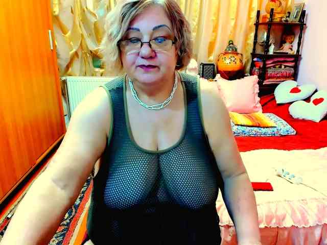 SeductiveMilf webcam