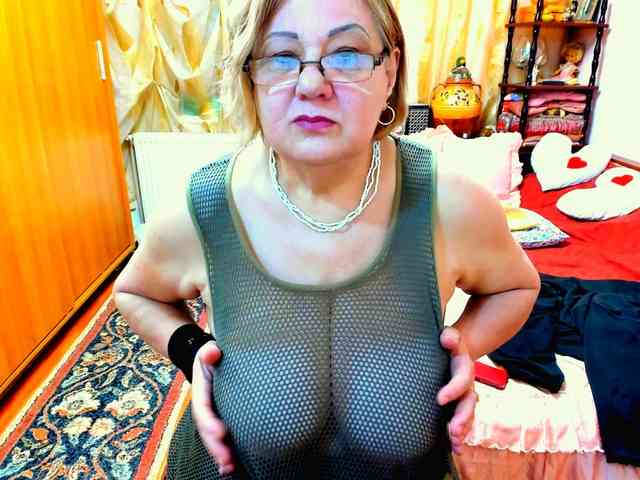 SeductiveMilf webcam