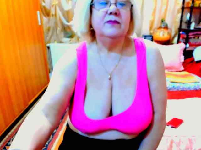 SeductiveMilf webcam