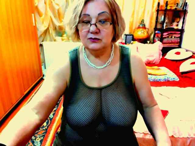 SeductiveMilf webcam