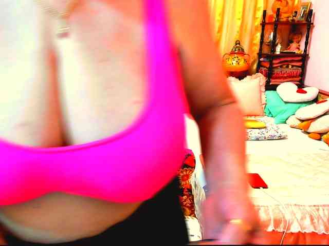 SeductiveMilf webcam