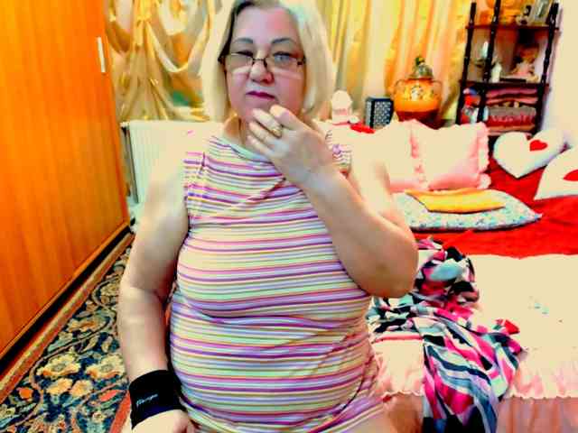 SeductiveMilf webcam