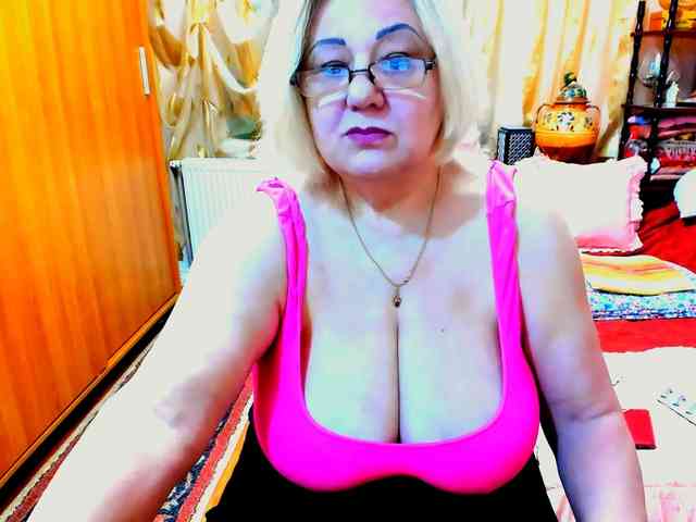 SeductiveMilf webcam