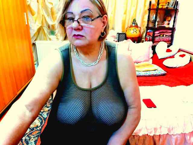 SeductiveMilf webcam