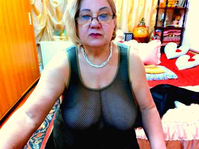 SeductiveMilf webcam