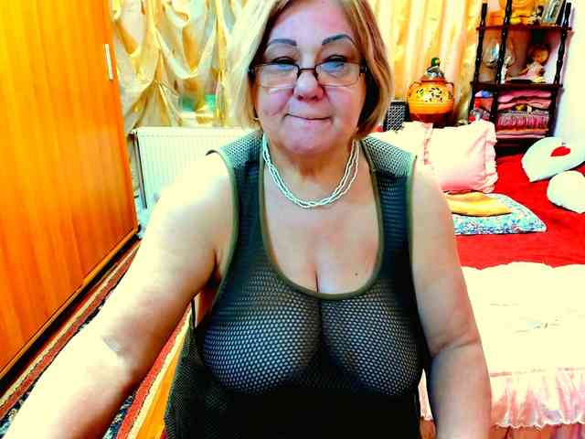 SeductiveMilf webcam