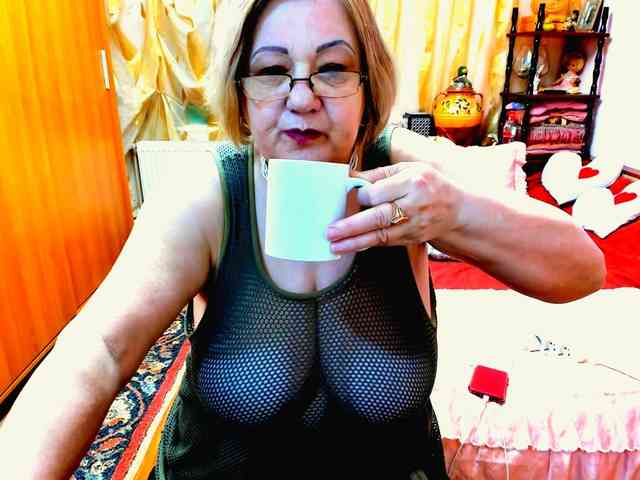 SeductiveMilf webcam