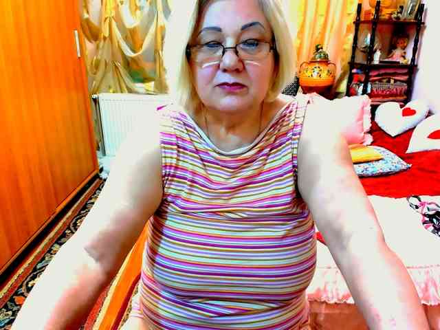 SeductiveMilf webcam