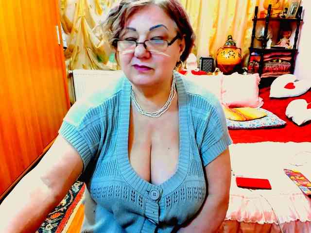 SeductiveMilf webcam