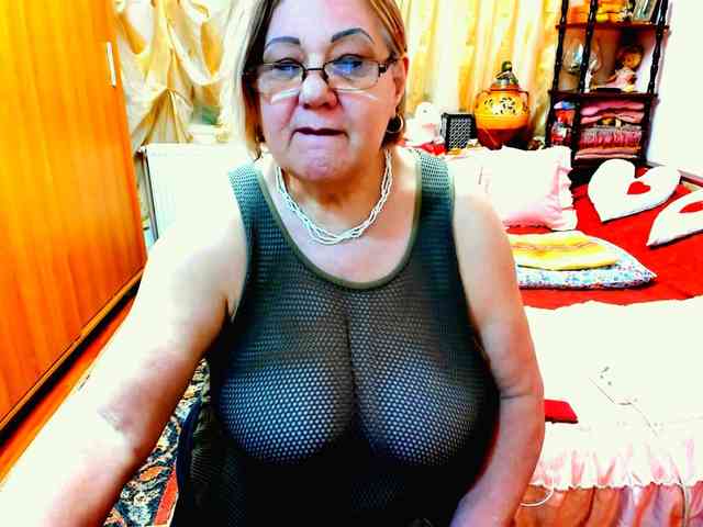 SeductiveMilf webcam