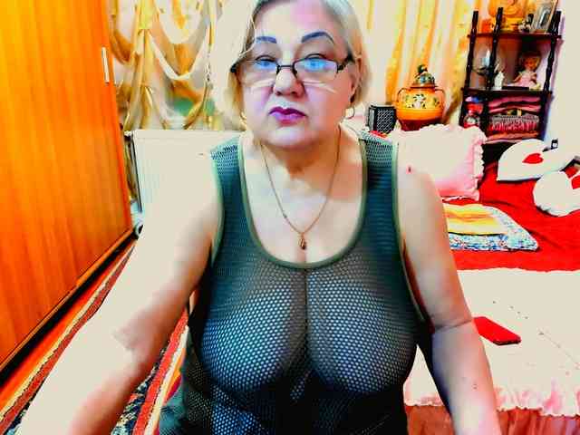 SeductiveMilf webcam