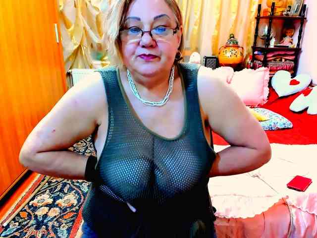 SeductiveMilf webcam