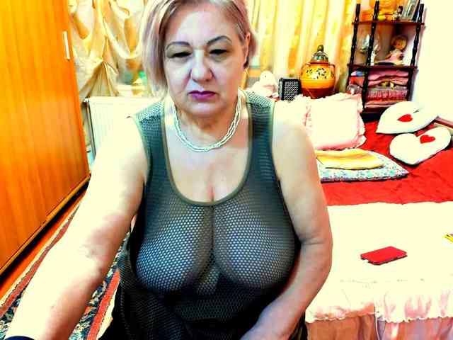 SeductiveMilf webcam