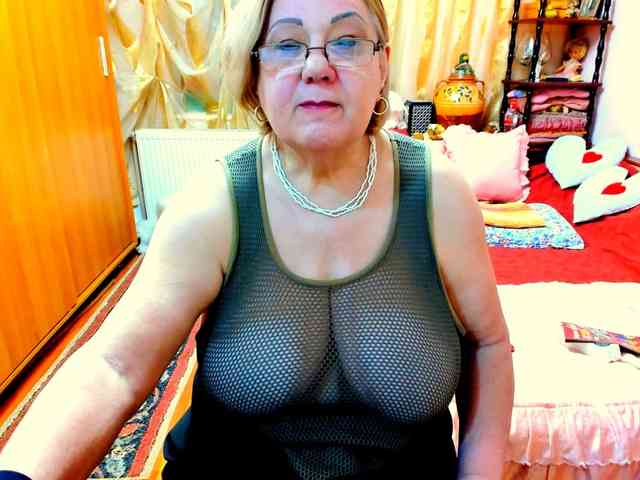 SeductiveMilf webcam