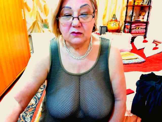 SeductiveMilf webcam