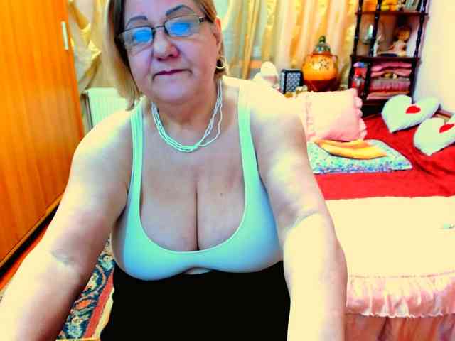 SeductiveMilf webcam