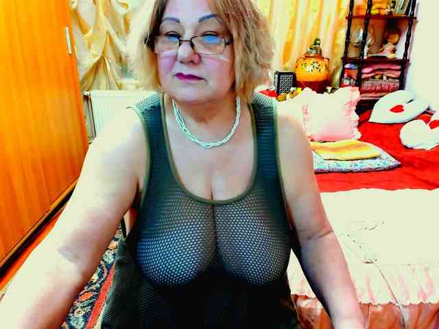 SeductiveMilf webcam