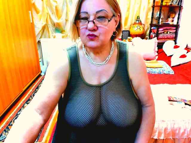 SeductiveMilf webcam