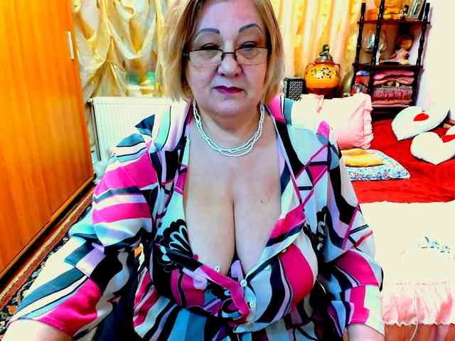 SeductiveMilf webcam