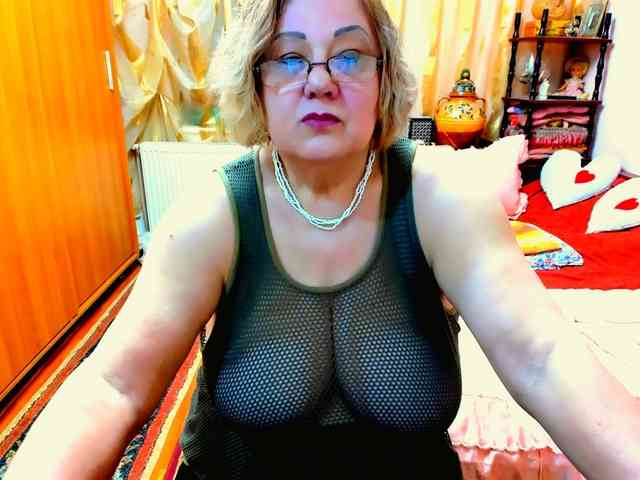 SeductiveMilf webcam