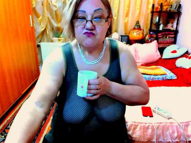 SeductiveMilf webcam