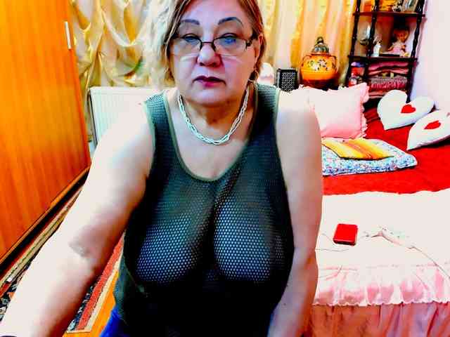 SeductiveMilf webcam