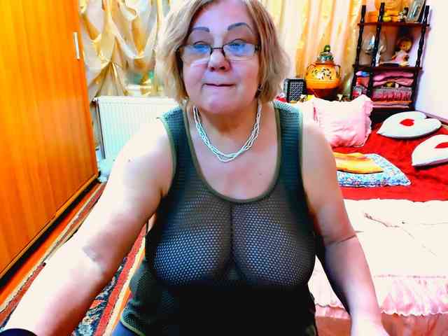 SeductiveMilf webcam