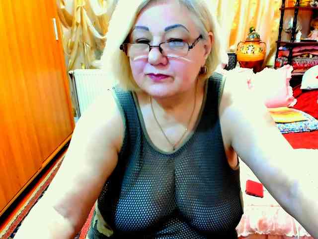 SeductiveMilf webcam