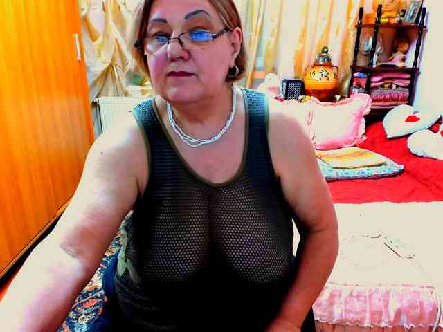 SeductiveMilf webcam