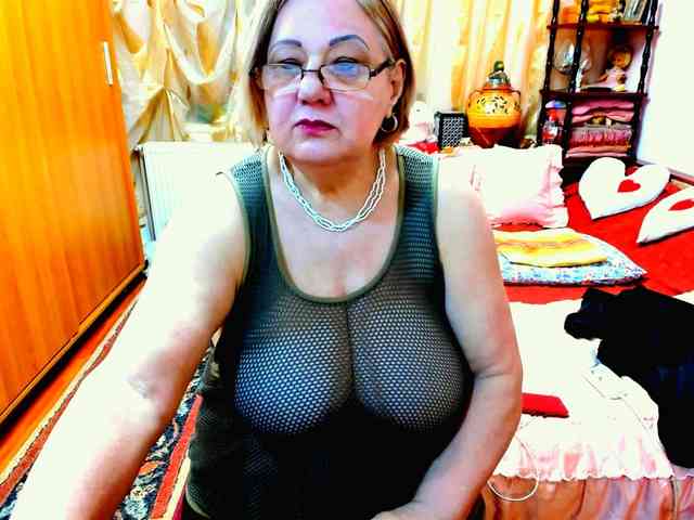 SeductiveMilf webcam