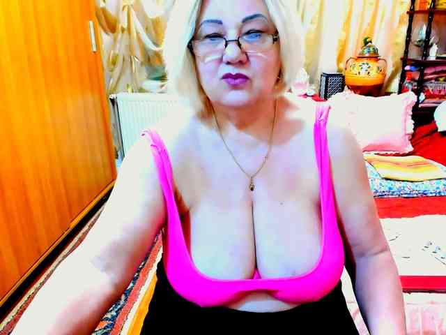 SeductiveMilf webcam