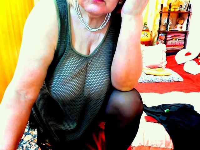 SeductiveMilf webcam