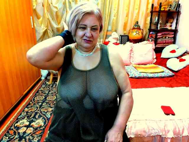 SeductiveMilf webcam